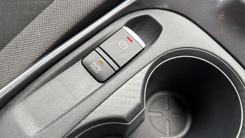 Nissan Juke 1.0 DiG-T 114 N-Connecta 5dr Petrol Hatchback